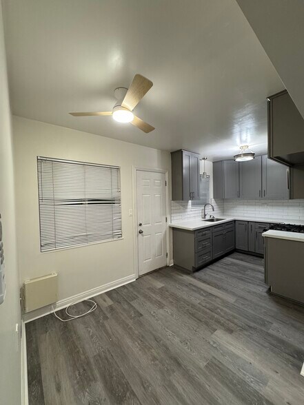 Building Photo - 293 W Artesia St