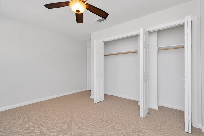 Building Photo - 12823 Briarwest Cir