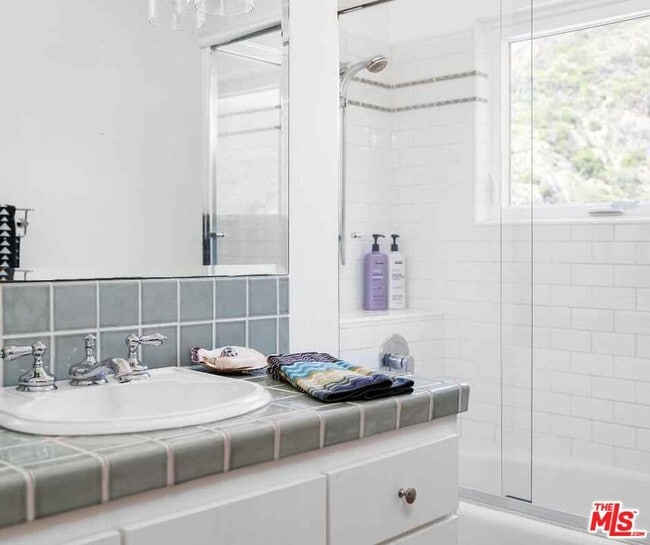 Building Photo - 30606 La Sonora Dr