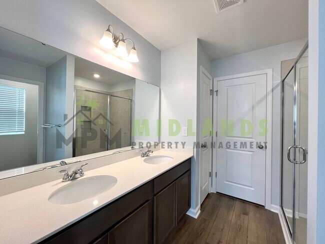 Building Photo - 333 Canary Grass Ct