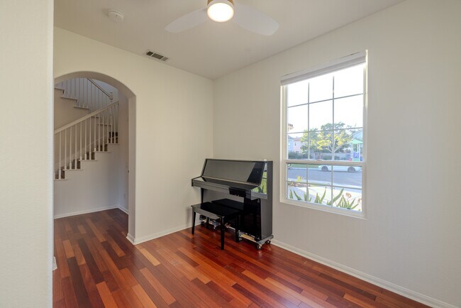 Building Photo - 3209 Rancho Reata