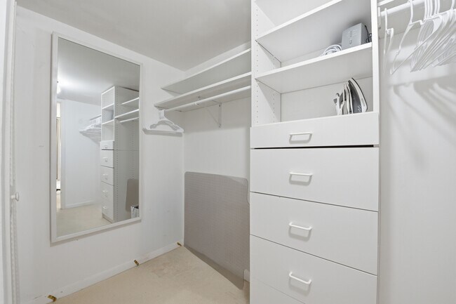 Building Photo - 3200 S Ocean Blvd