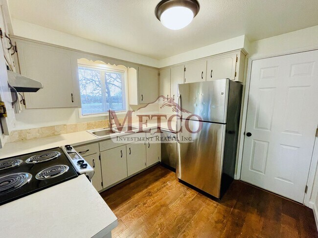 Building Photo - Charming 3-Bedroom Home on a Spacious .30-Acre Lot