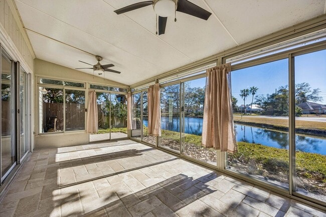 Building Photo - 3447 Heron Dr N