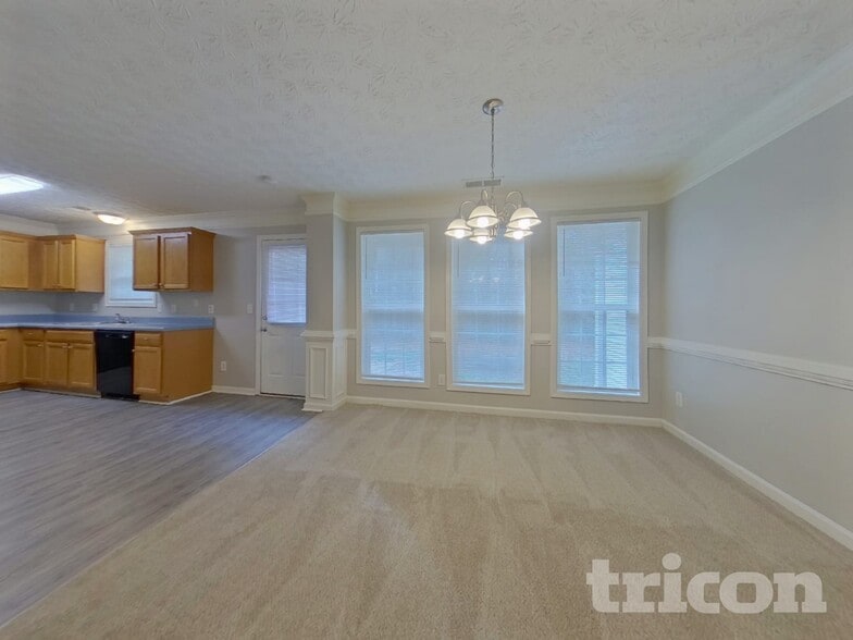 Building Photo - 220 Arbor Creek Dr