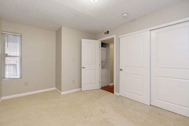 Building Photo - 945 Quay Ave