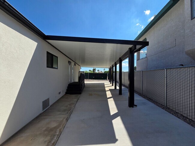 Building Photo - Beautifully remodeled 3 bed/2 bath Manufac...