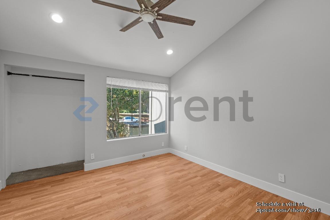 Building Photo - 355 Parkview Terrace