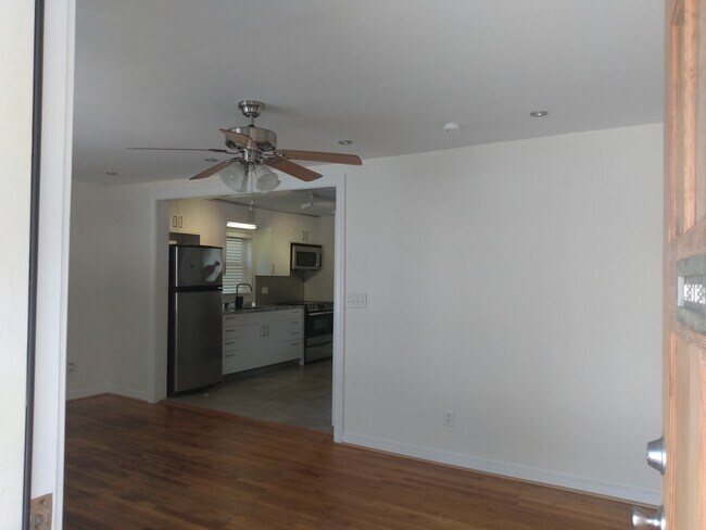 Building Photo - 2300 Mount Pleasant St