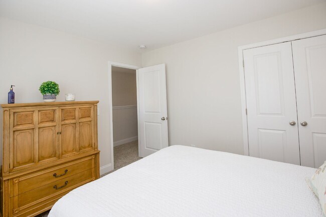 Building Photo - Gorgeous 4 bedroom home in Vass