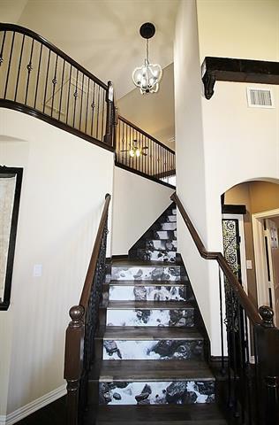 Building Photo - 110 White Oak Ln