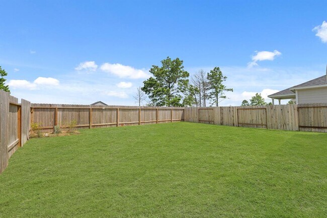 Building Photo - 7619 Rainflower Field Dr