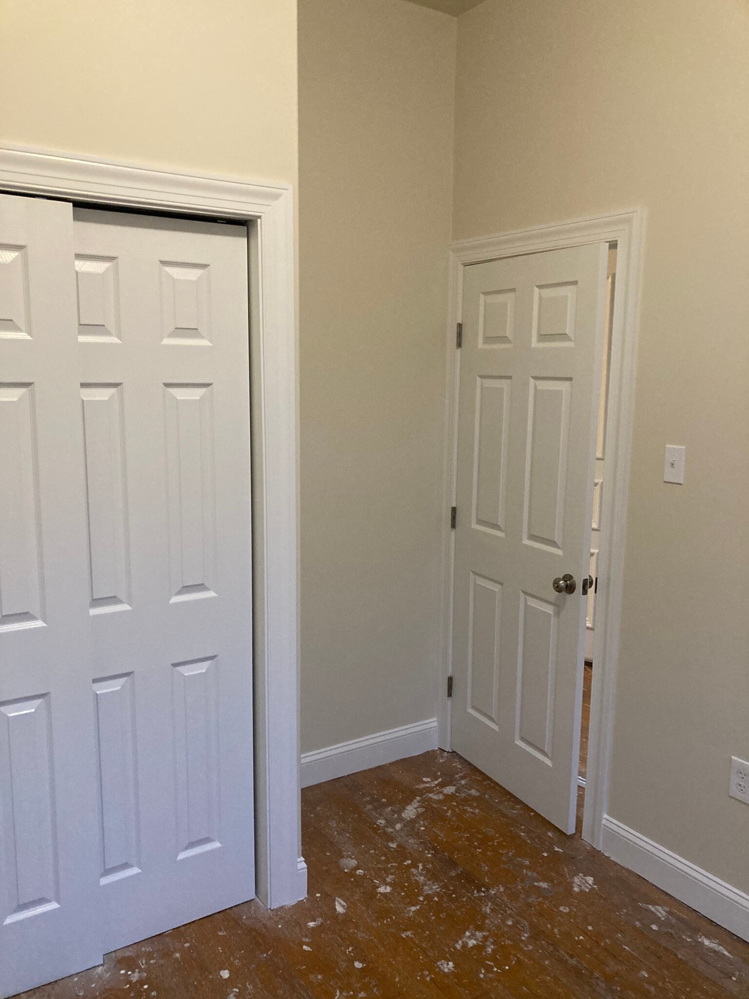 Building Photo - 106 King St