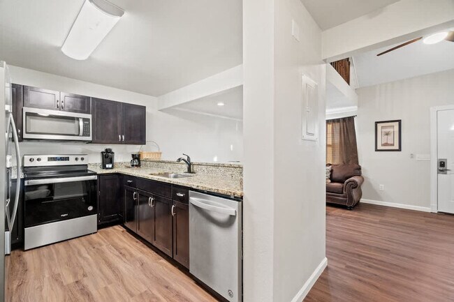 Building Photo - 5218 Beach Dr