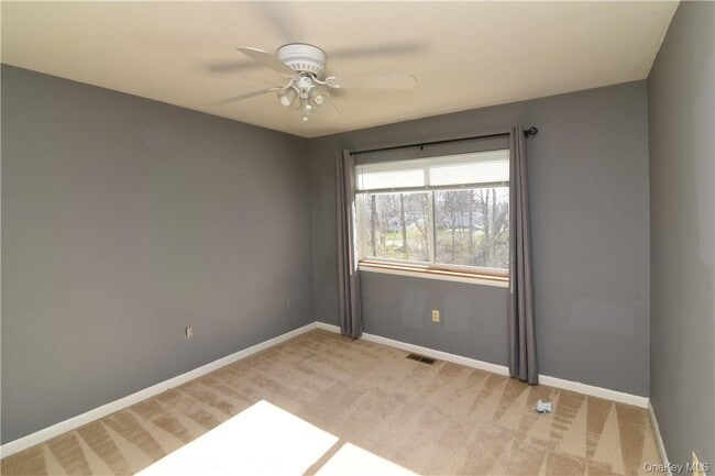 Building Photo - 1403 Eagles Ridge Rd