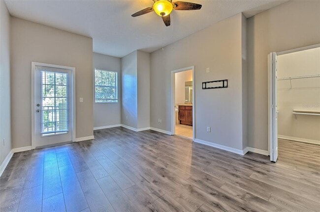 Building Photo - 7570 Tamarind Ave