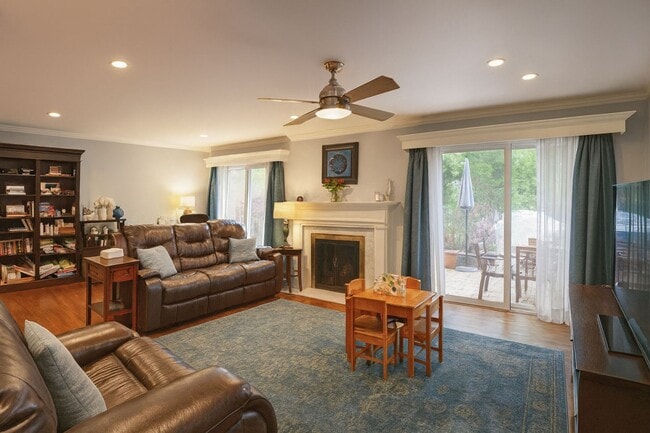 Building Photo - 2329 S Queen St