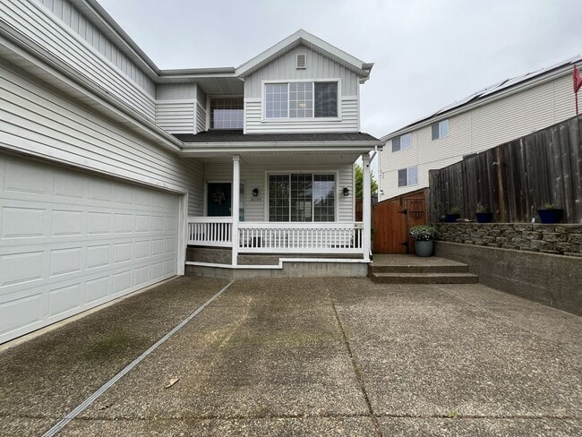 Building Photo - Elegant 5BR + Bonus Room Home with Bay Windows, Entertainment Room & Oversized Primary Retreat