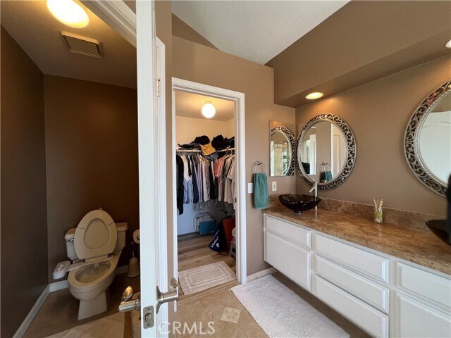 Building Photo - 33636 Sundown Ct