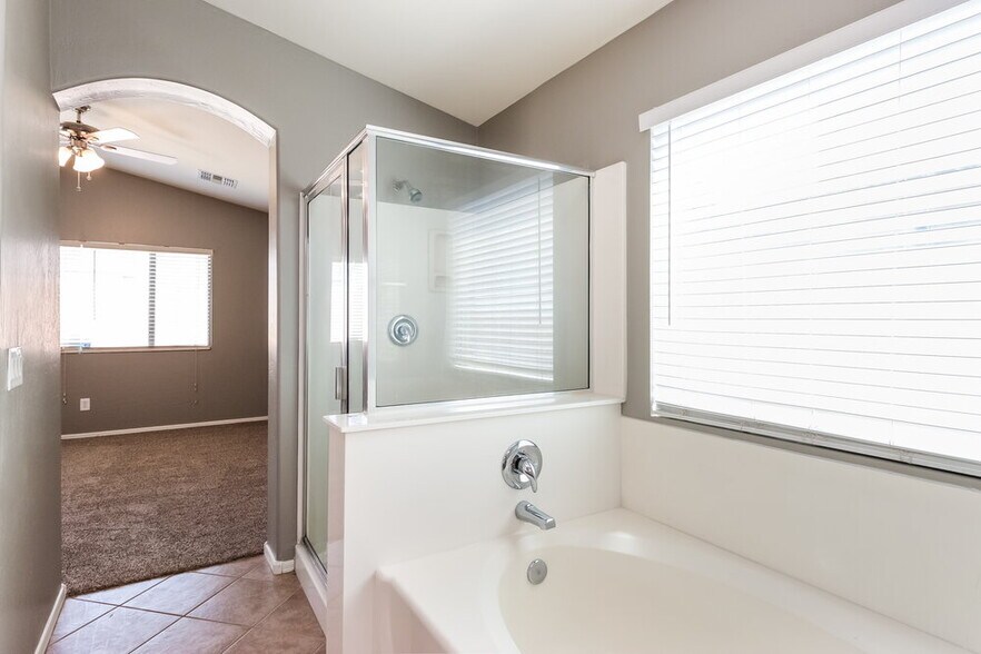 Building Photo - 9548 W Miami St