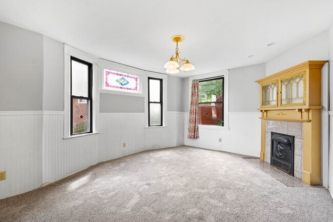 Building Photo - BLACK FRIDAY DEAL! SCORE 50% OFF 1ST MONTH'S RENT IF SIGNED BY NOV. 28! Stunning 4 bedroom home i...