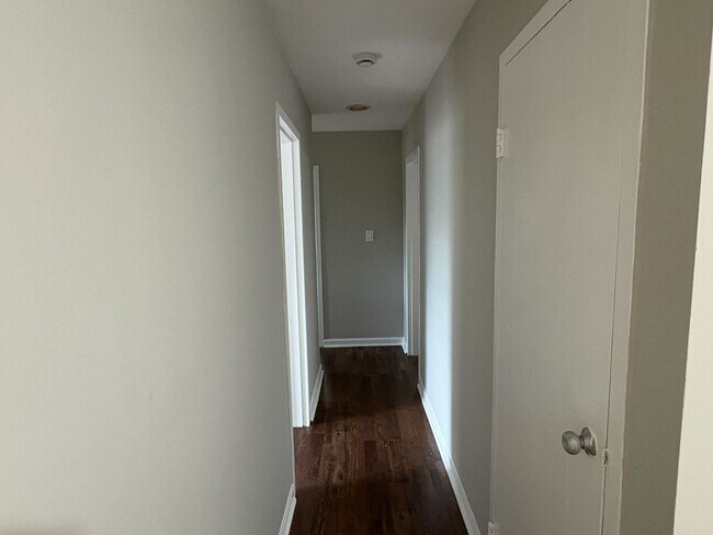 Building Photo - 2025 Move-In Special – $200 Off First Month’s Rent!! Spacious 3-Bedroom Condo in Randle Heights!!