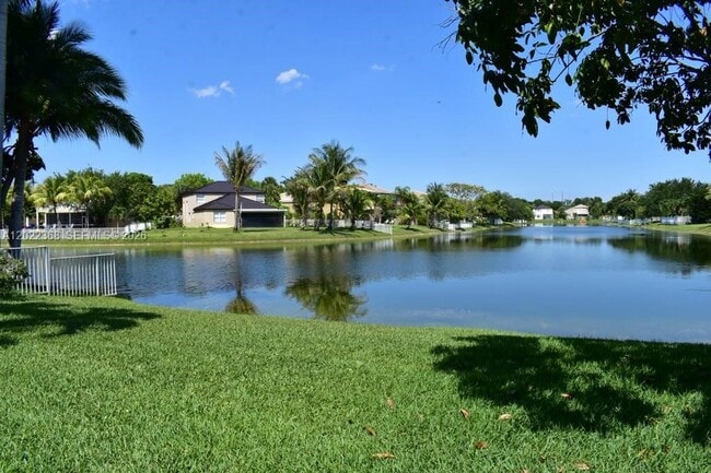 Building Photo - 5273 SW 158th Ave