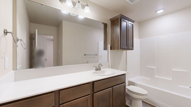 Building Photo - 2 WEEKS FREE RENT IN A GORGEOUS DUPLEX IN COPPERAS COVE!