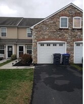 Building Photo - 428 Eisenhower Dr