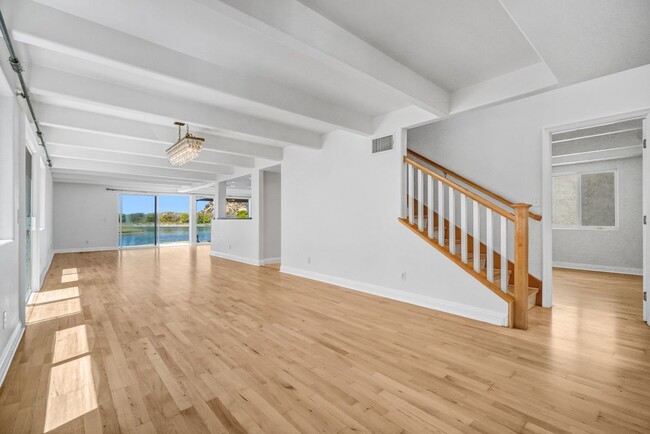 Building Photo - 6 Canal Cir