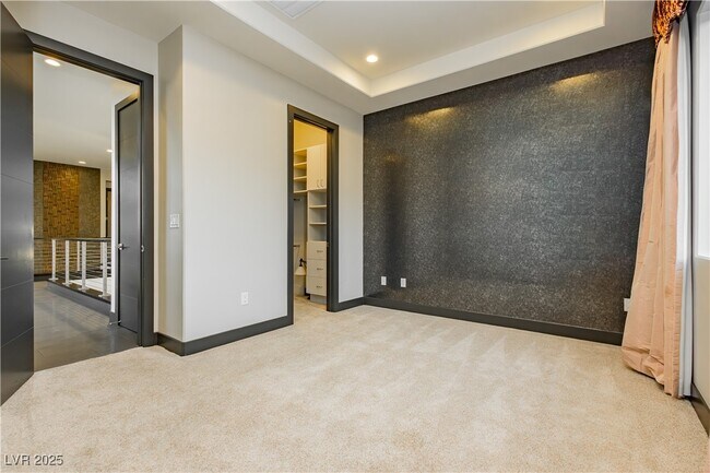 Building Photo - 94 Glade Hollow Dr