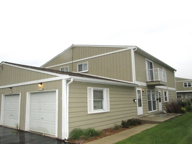 Building Photo - 7958 164th Ct