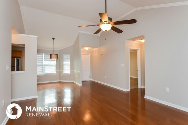 Building Photo - 1420 Saddlebrook Ct