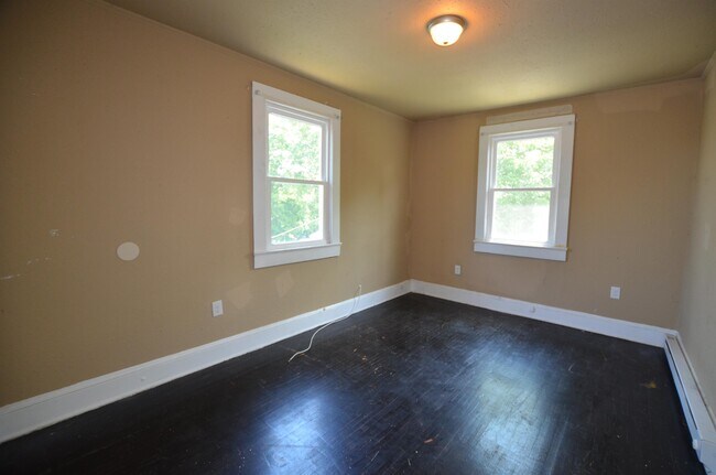 Building Photo - 229 Academy Ave NW