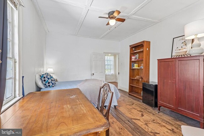 Building Photo - 2167 Brunswick Ave