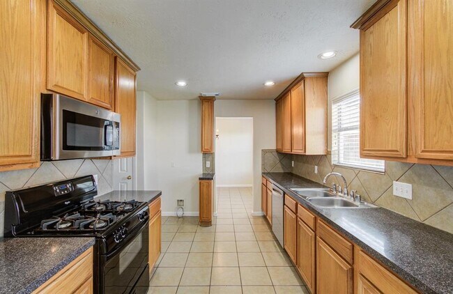 Building Photo - 9007 S Ferndale Pl Dr