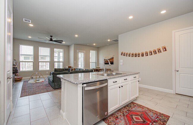 Building Photo - 10442 Eastern Bluestar Dr