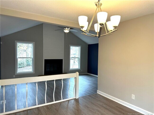 Building Photo - 304 Rangoon Ct