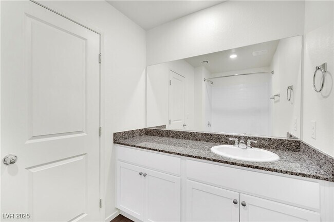 Building Photo - 1133 Scarlet Sparrow St