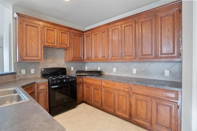 Building Photo - 22010 Shortfin Mako Ct