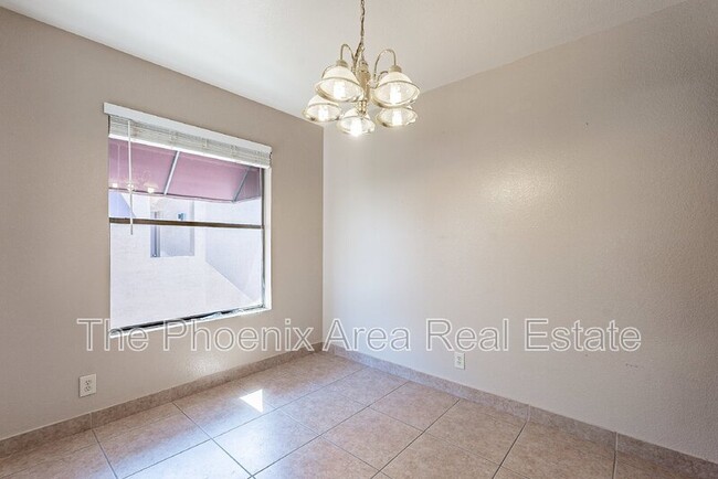 Building Photo - 16657 E Gunsight Dr