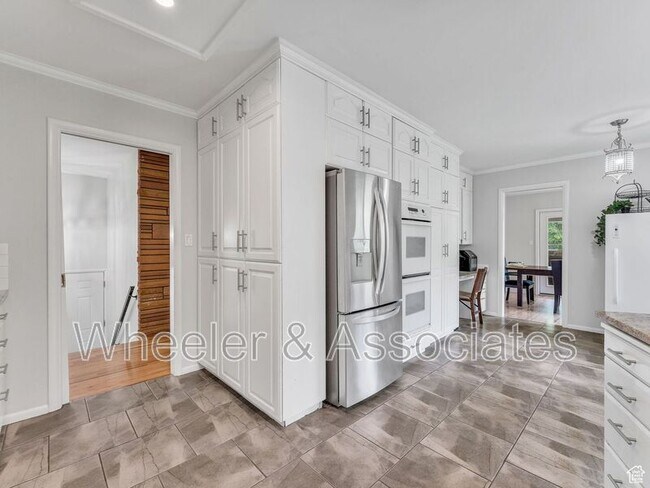 Building Photo - 4131 S Fortuna Way