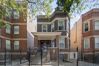 Building Photo - 4237 W Potomac Ave