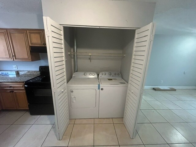 Building Photo - 6910 N 22nd St