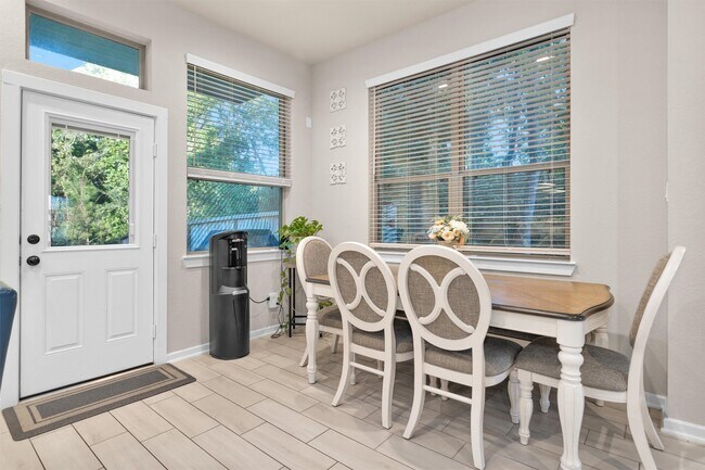 Building Photo - 579 Longleaf Pine Dr