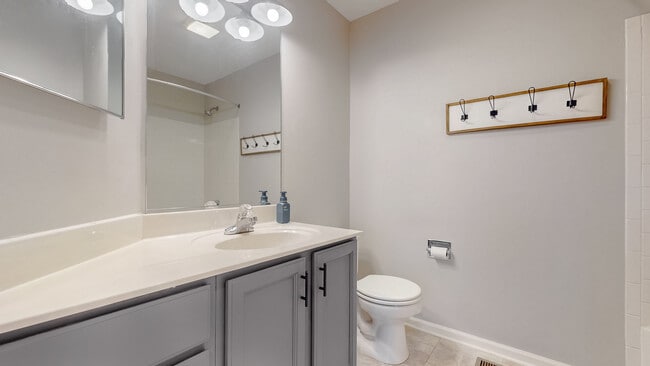 Building Photo - 1978 Gary Ct