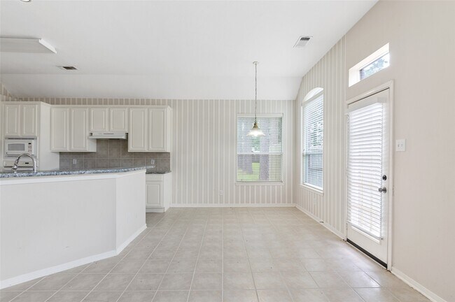 Building Photo - 18407 Timber Strand Dr