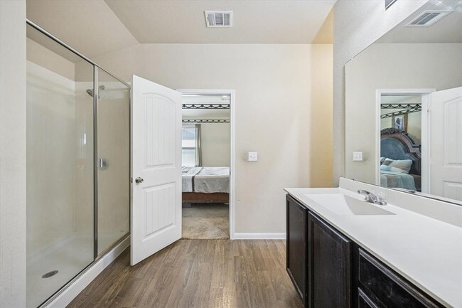 Building Photo - 15211 Wideleaf Cove