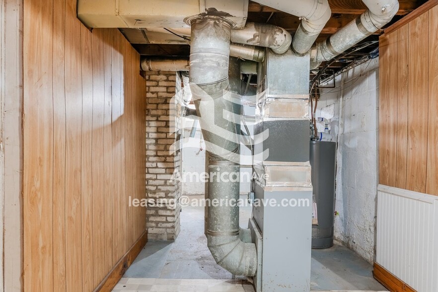 Building Photo - 2109 Oliver St