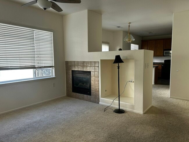 Building Photo - 12929 Grant Cir E